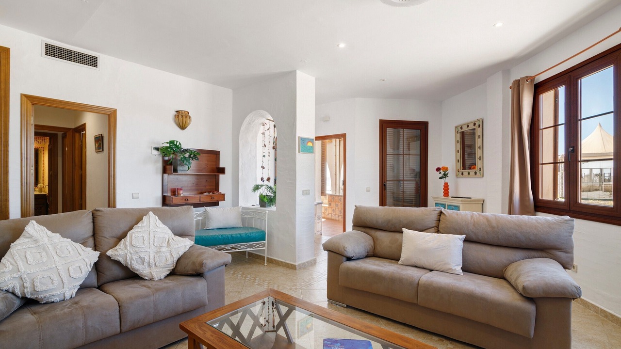 Photo of Livingroom in Sector P - Palmito