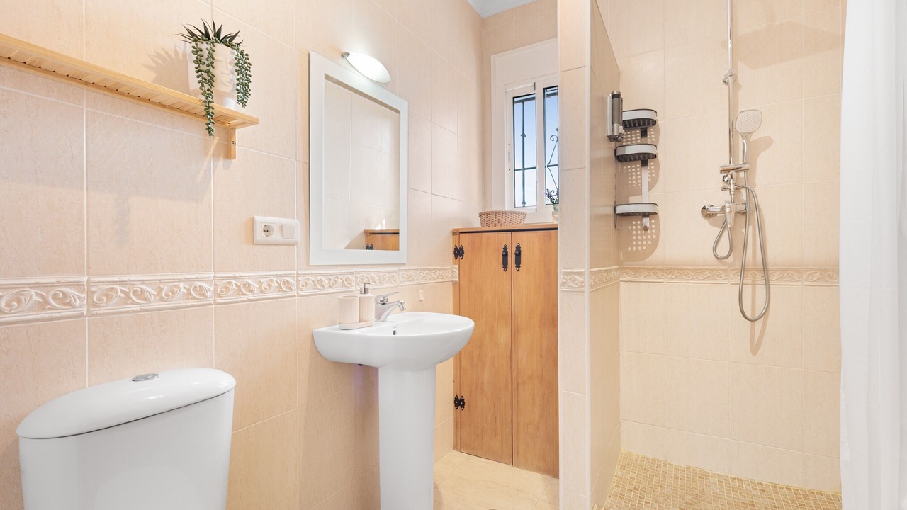 Photo of Bathroom in Alcaucin