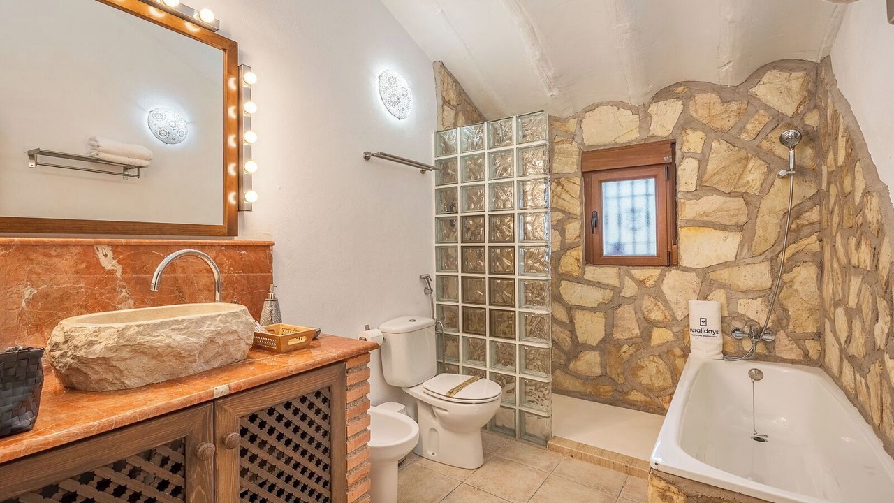 Photo of Bathroom in Castril