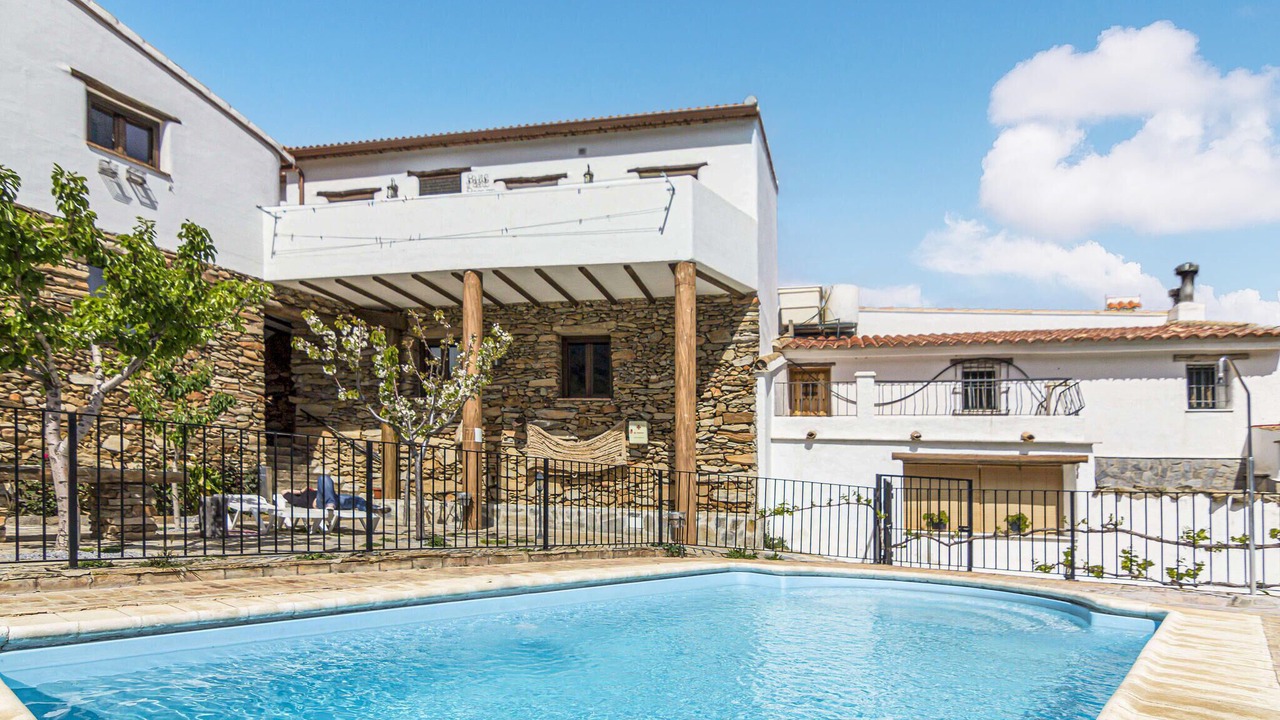 Photo of Outdoor in Laroya