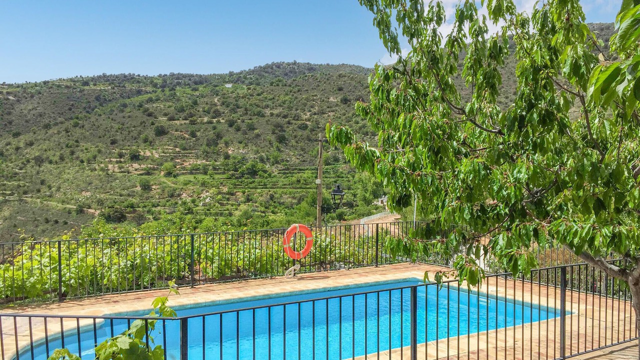 Photo of Outdoor in Laroya