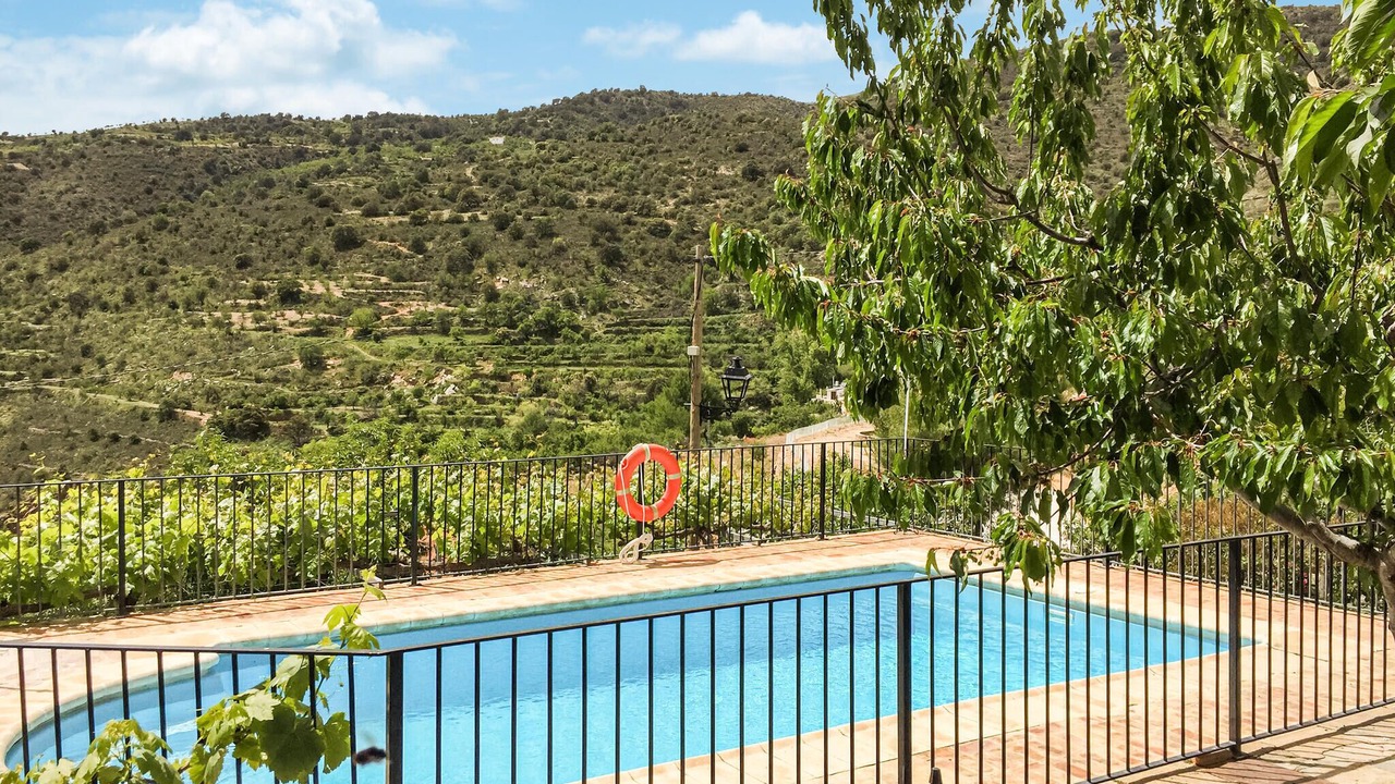 Photo of Outdoor in Laroya