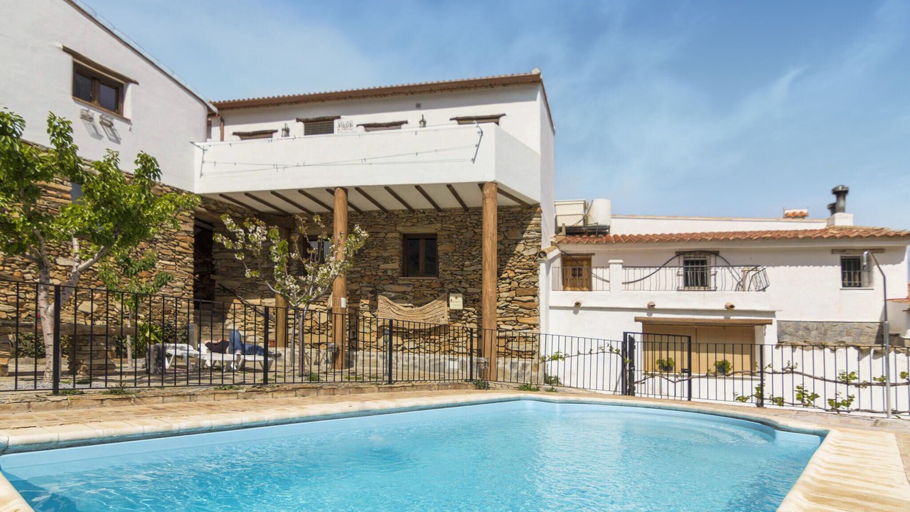 Photo of Outdoor in Laroya