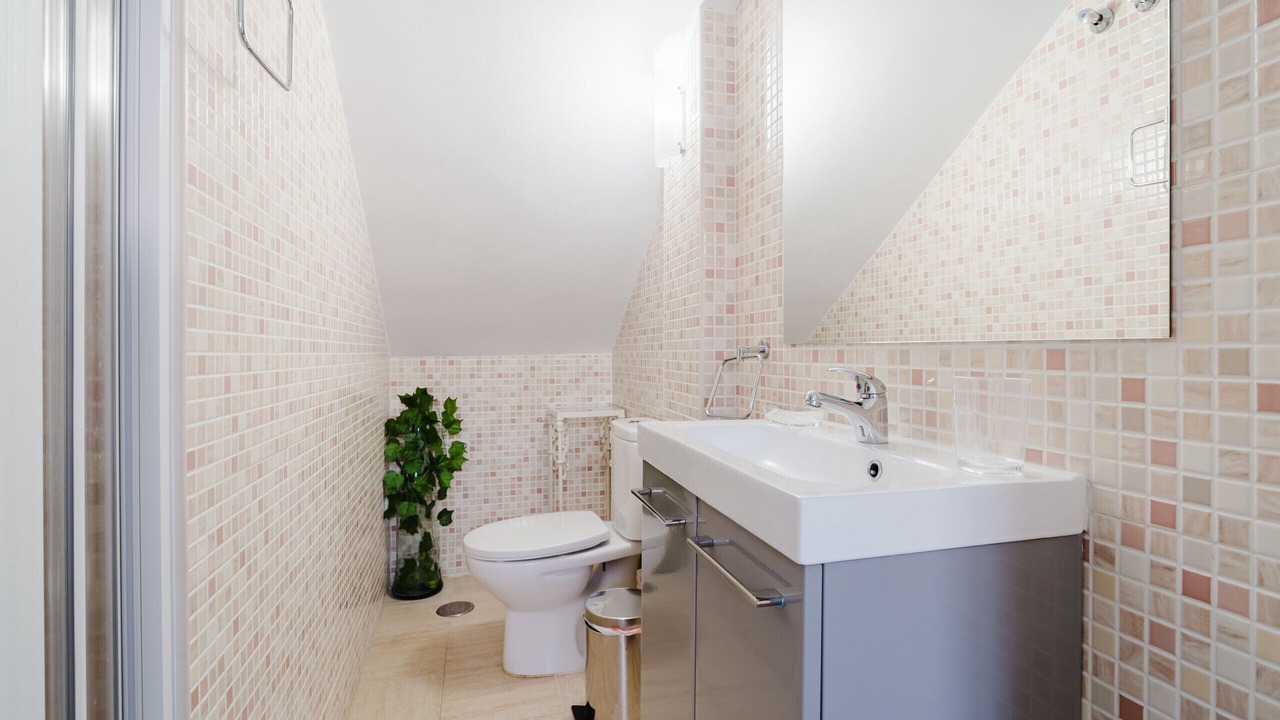 Photo of Bathroom in Urbanizacion Hacienda las Chapas