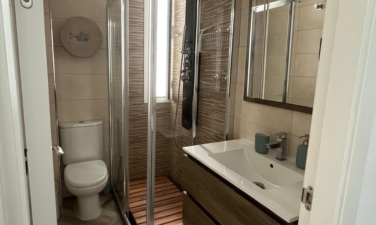 Photo of Bathroom in Rota
