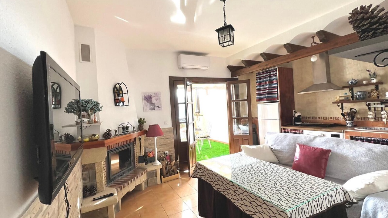 Photo of Livingroom in Carataunas