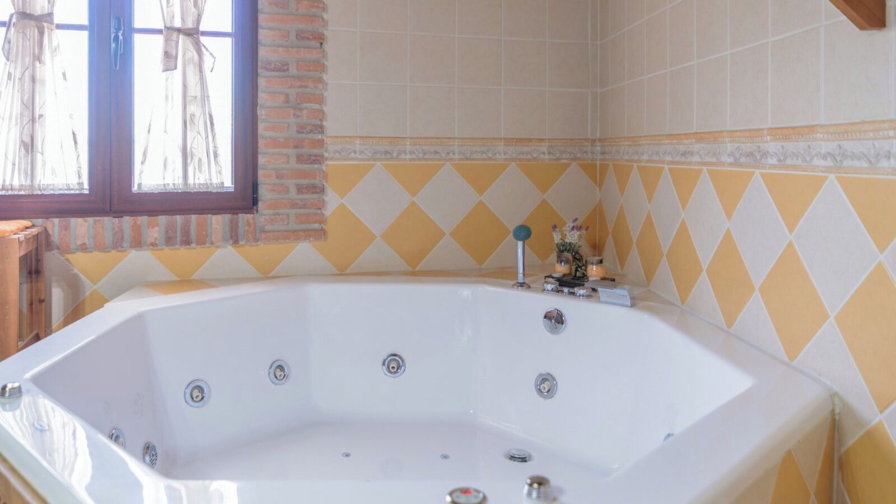 Photo of Bathroom in Alcaucin