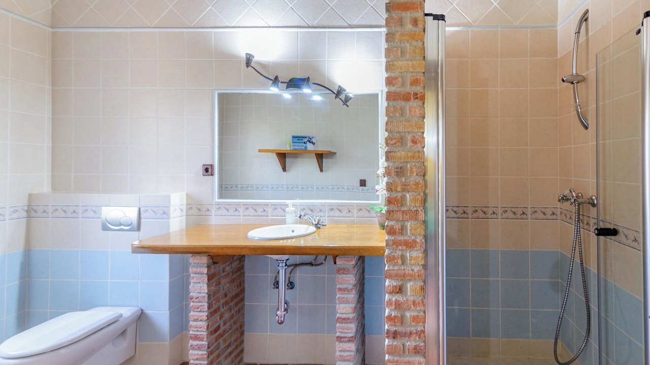 Photo of Bathroom in Alcaucin