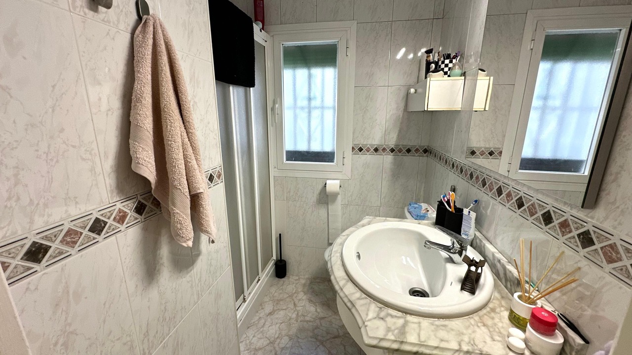 Photo of Bathroom in Zaidin