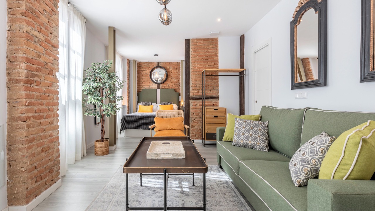 Photo of Livingroom in Central District