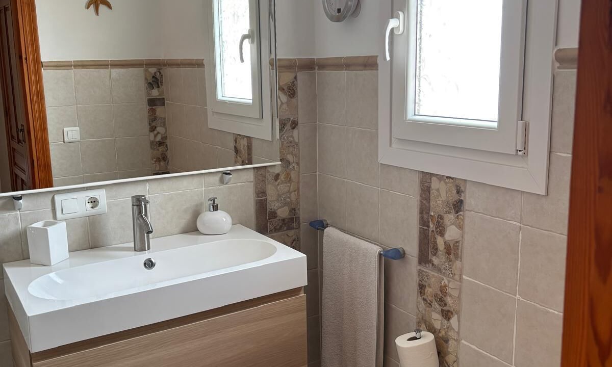 Photo of Bathroom in Maro