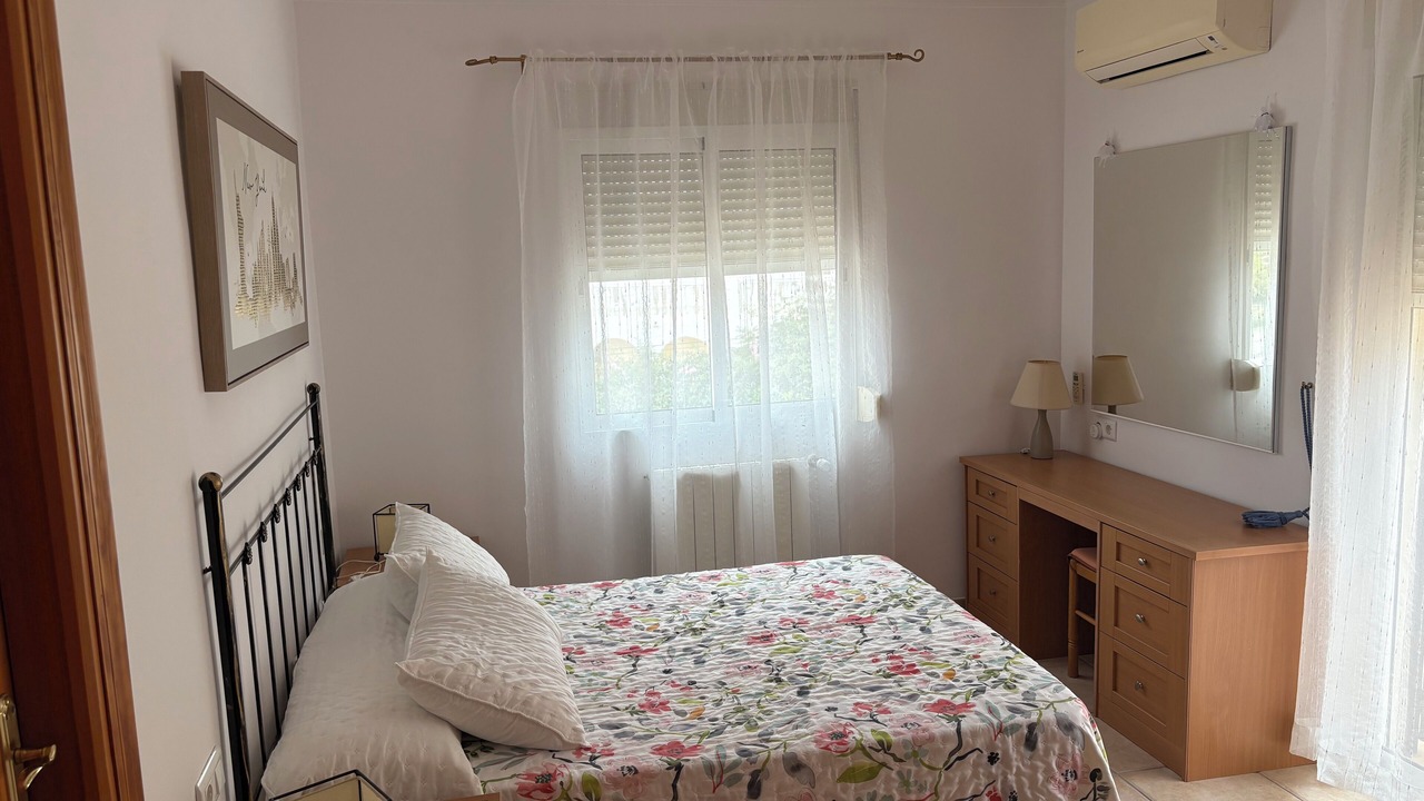 Photo of Bedroom in Maro