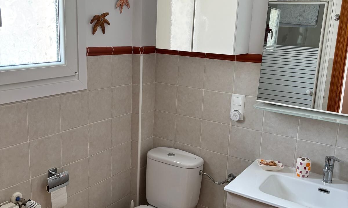 Photo of Bathroom in Maro