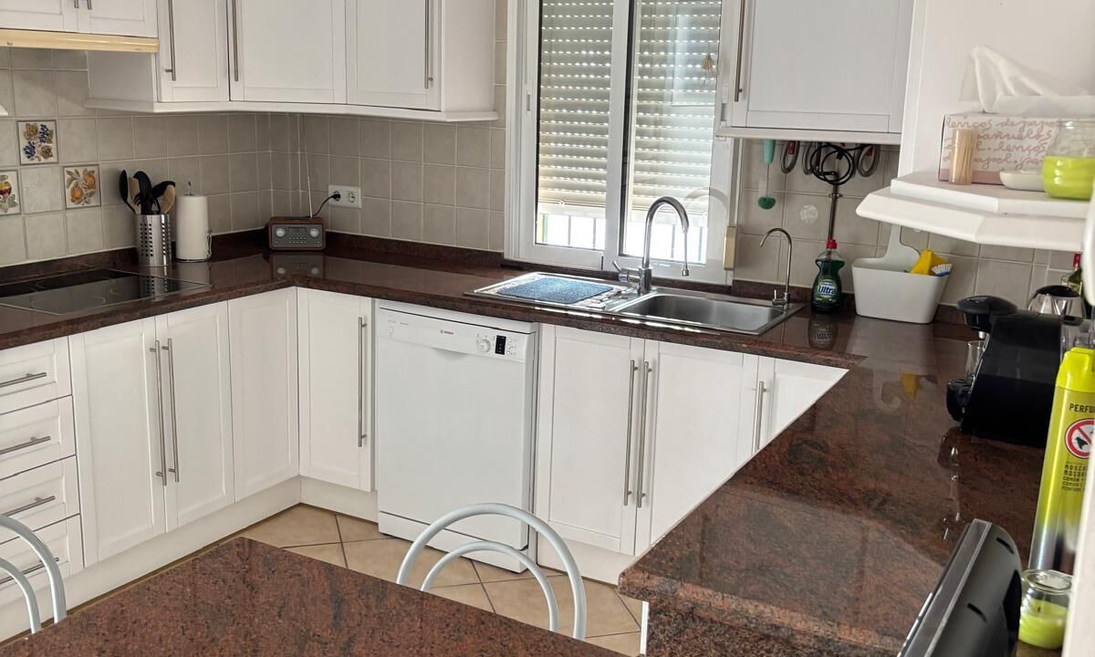 Photo of Kitchen in Maro