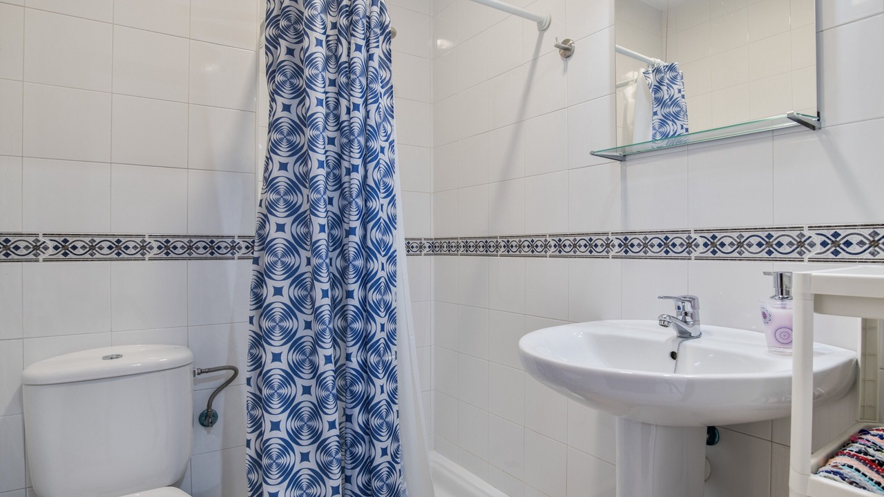 Photo of Bathroom in Alcala de los Gazules
