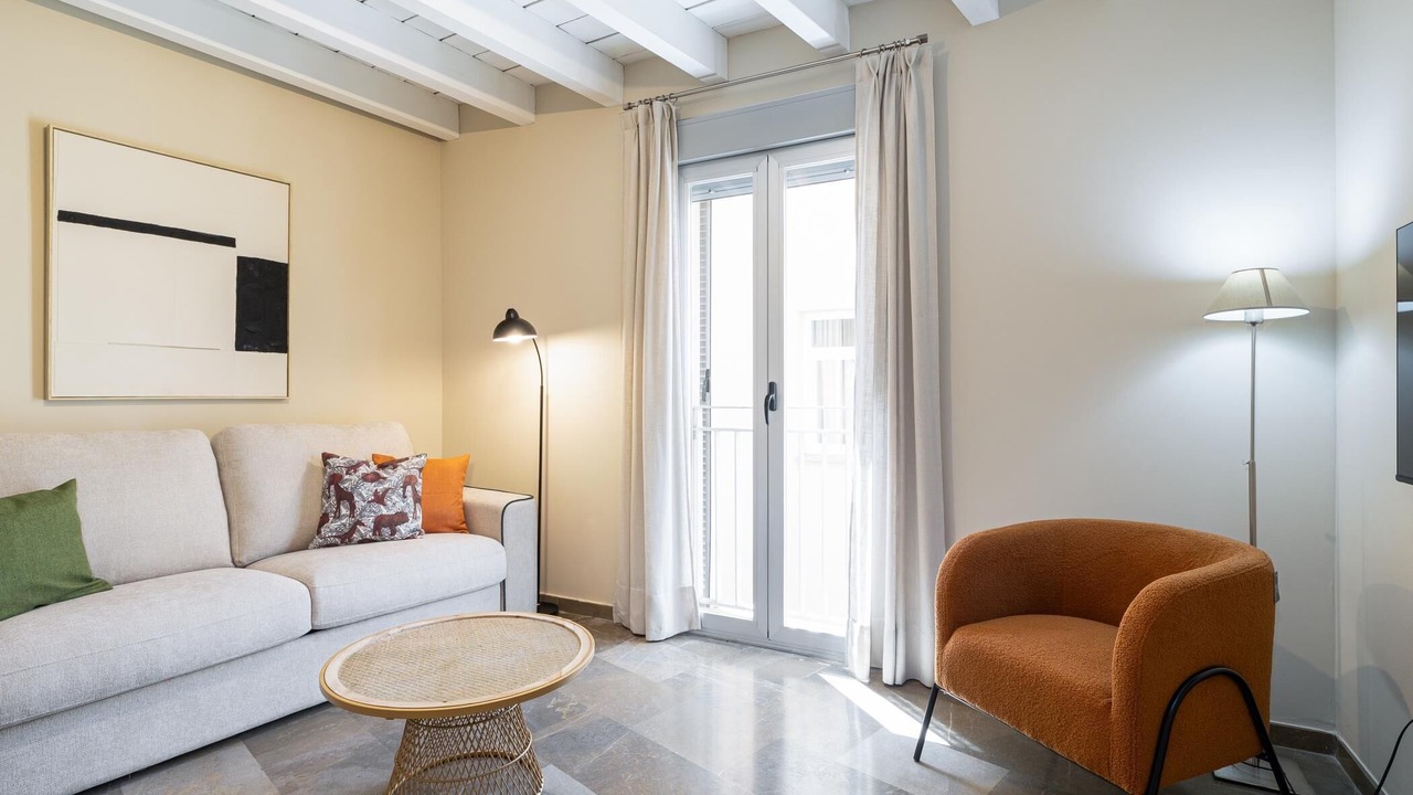 Photo of Livingroom in Central District