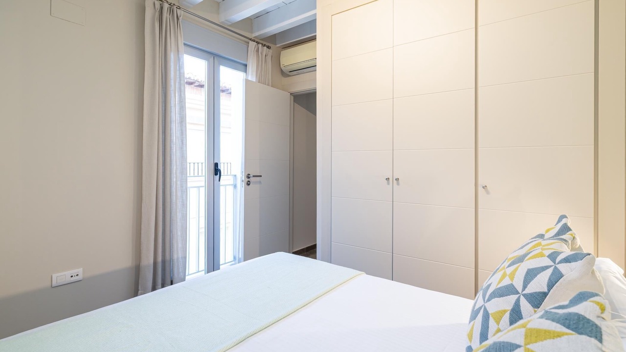 Photo of Bedroom in Central District