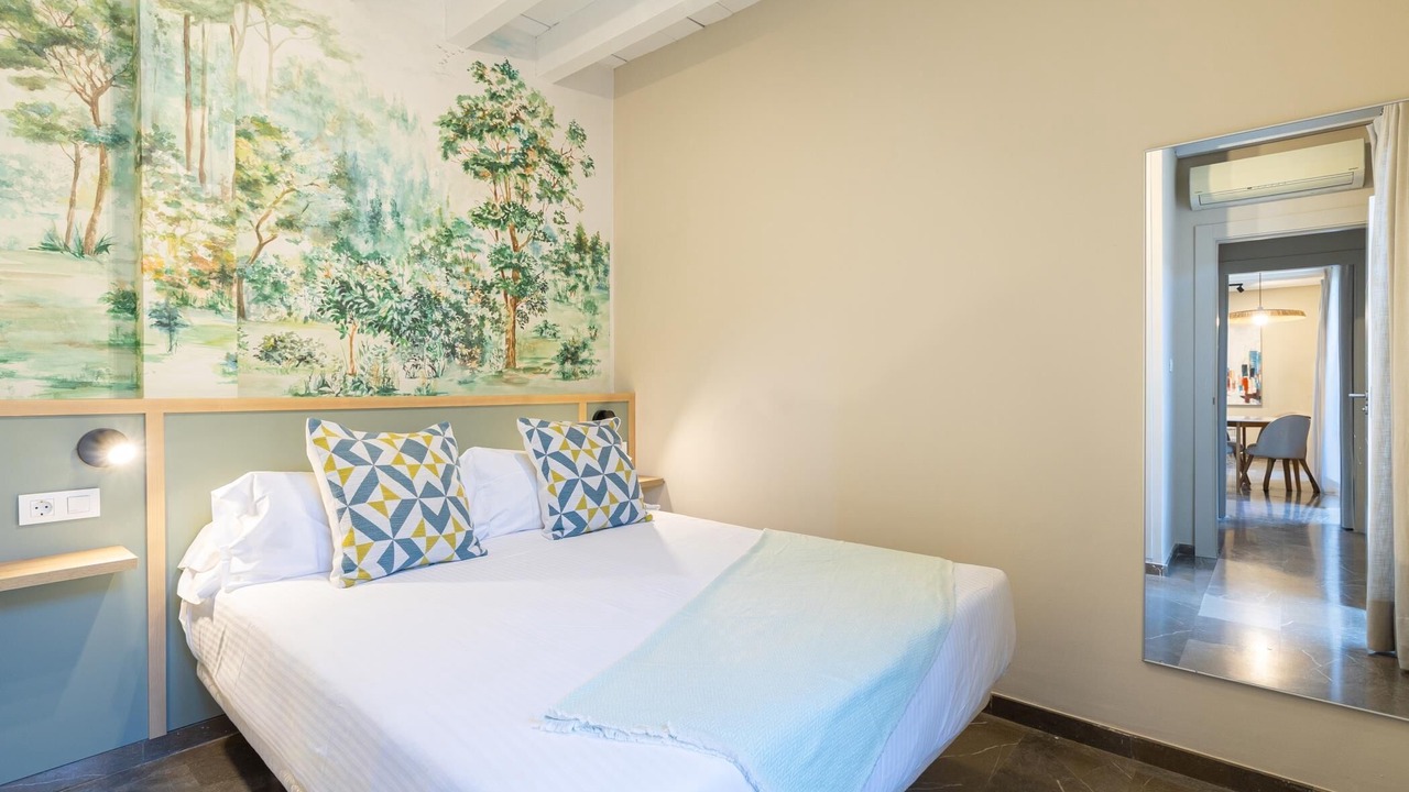 Photo of Bedroom in Central District