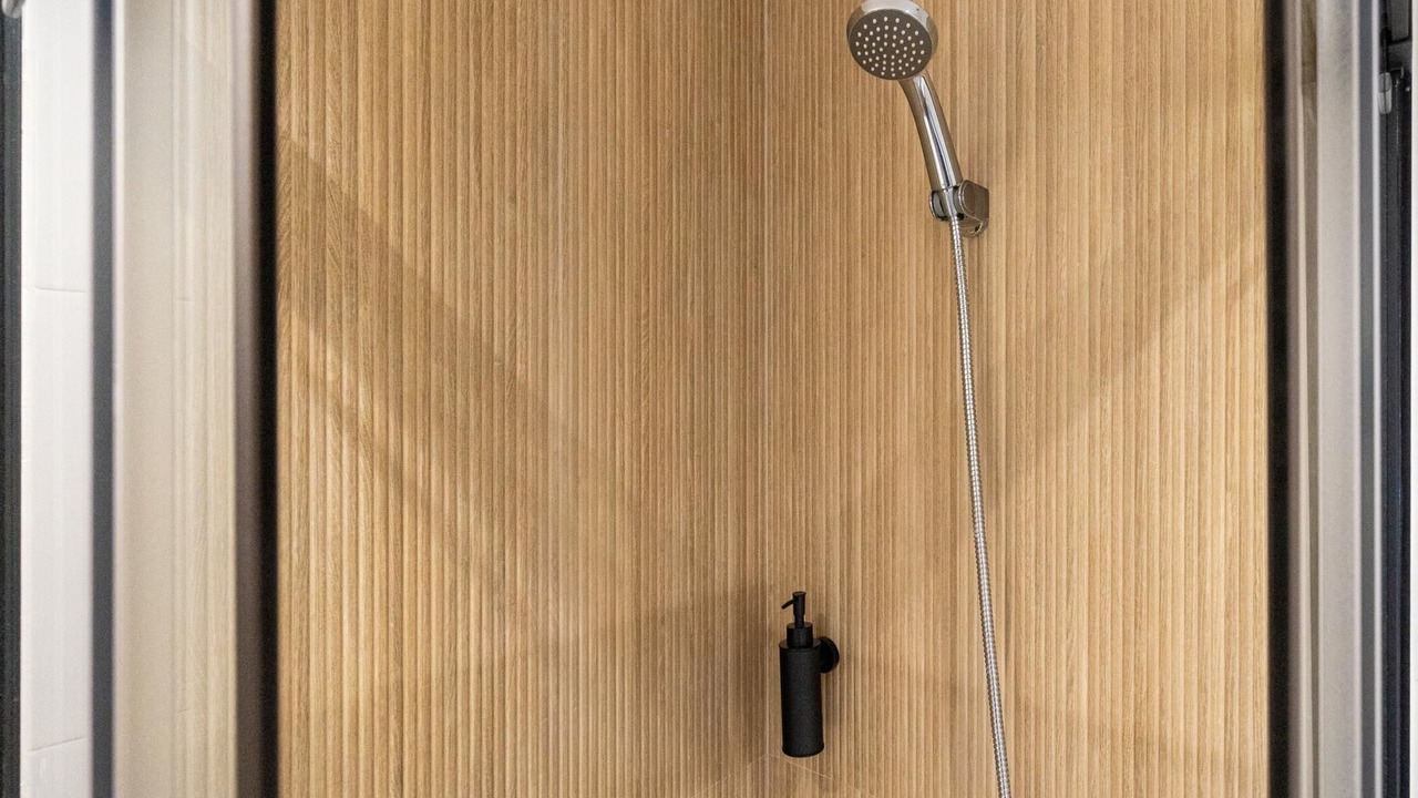 Photo of Bathroom in Central District