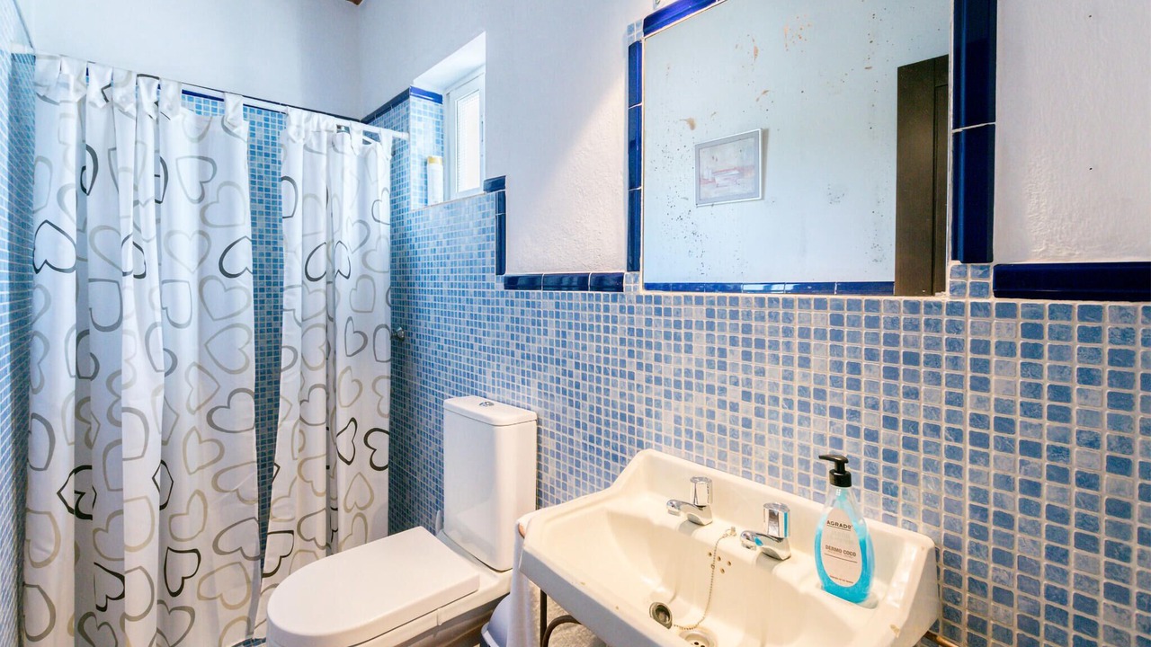 Photo of Bathroom in La Puebla de los Infantes