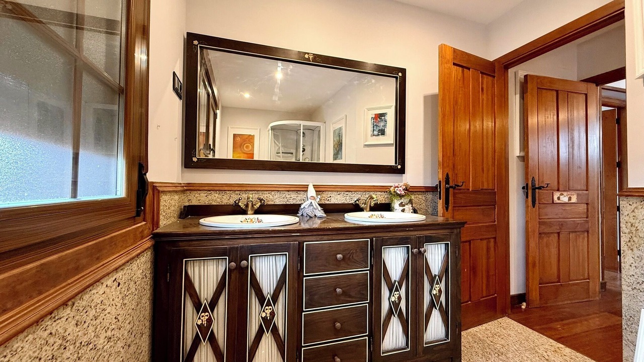 Photo of Bathroom in Reduena