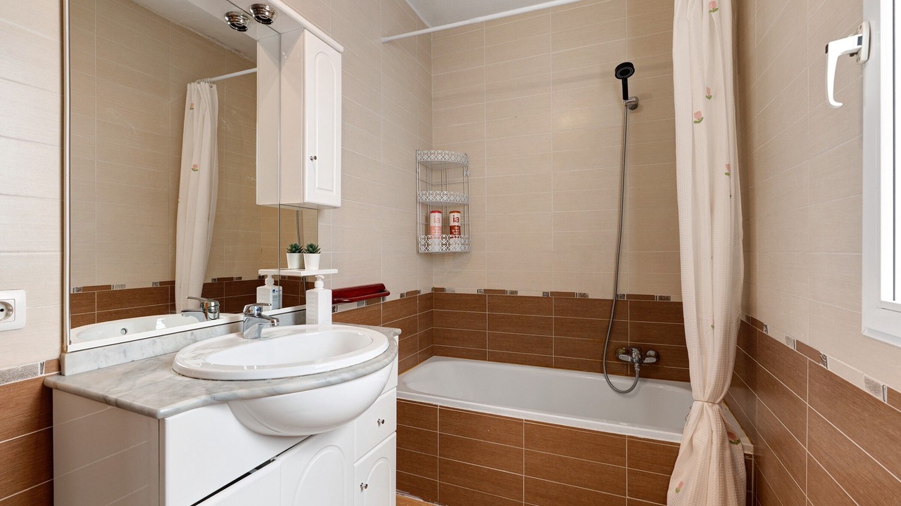 Photo of Bathroom in Zaidin