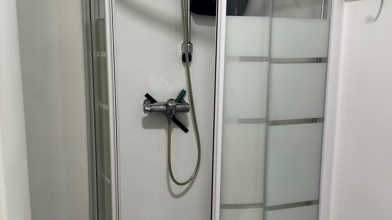 Photo of Bathroom in Central District