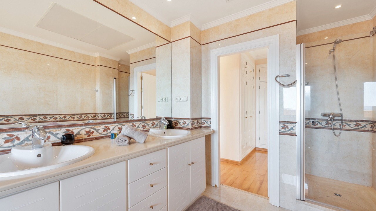 Photo of Bathroom in Torrequebrada