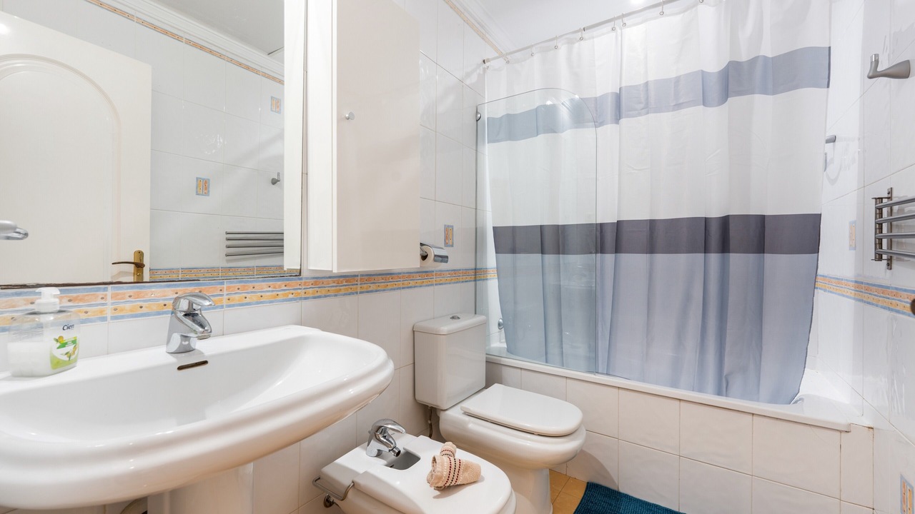 Photo of Bathroom in Torrequebrada