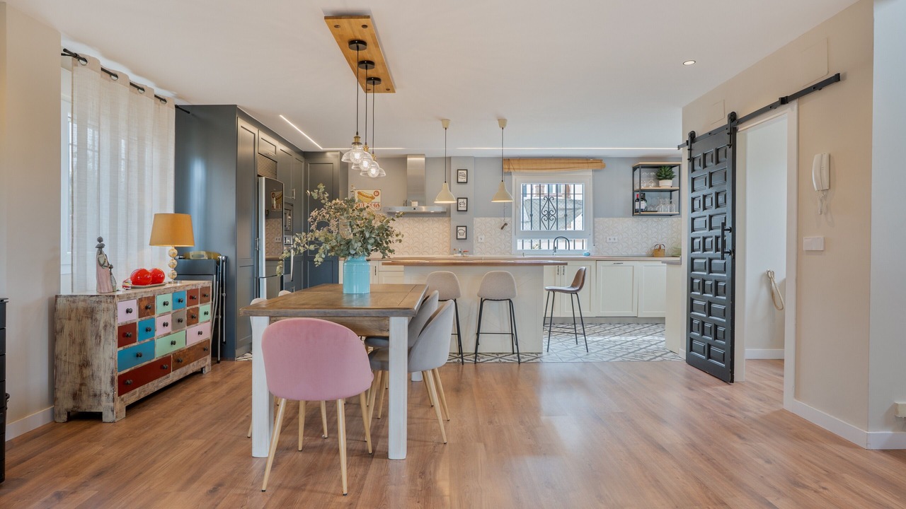 Photo of Others in Otura
