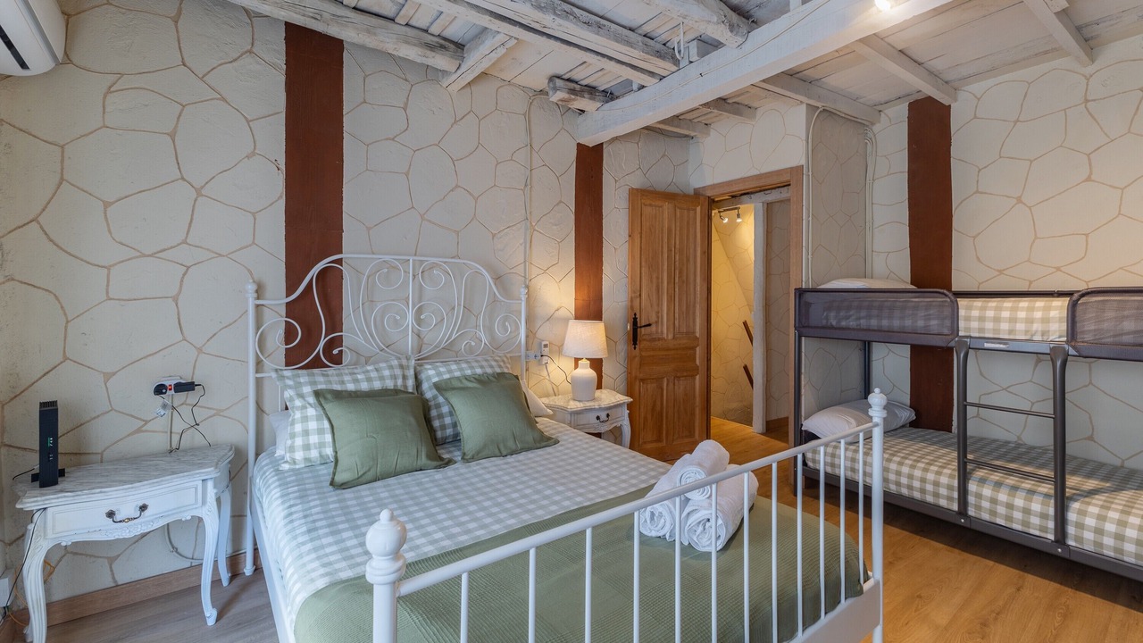 Photo of Bedroom in Arenas de San Pedro