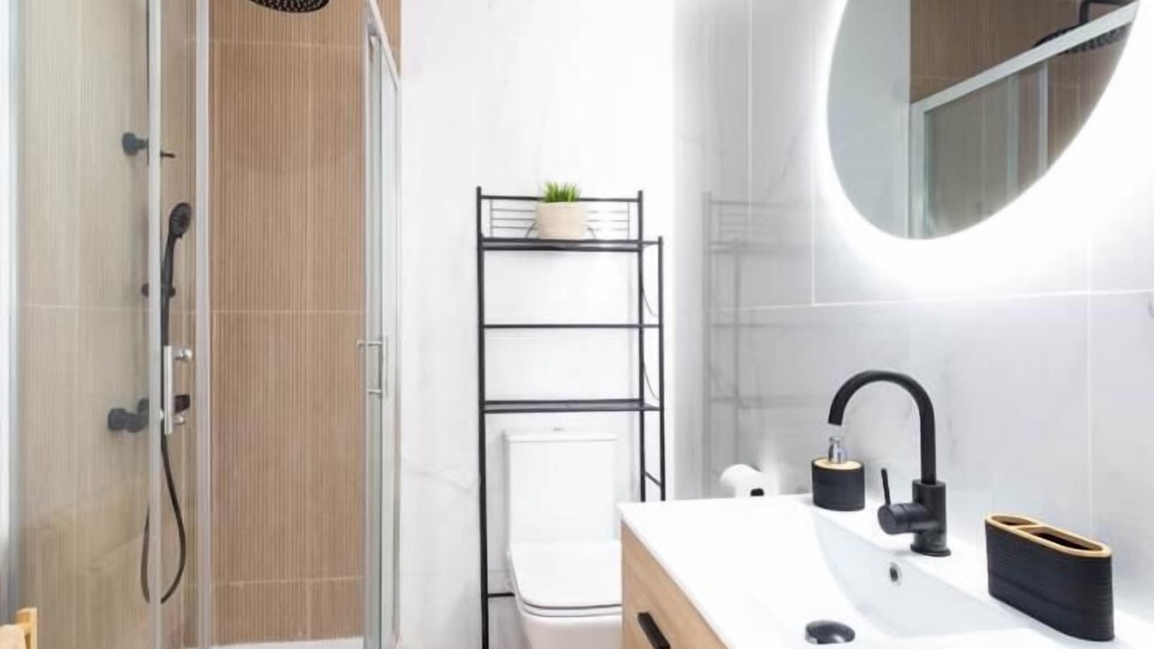 Photo of Bathroom in Figares