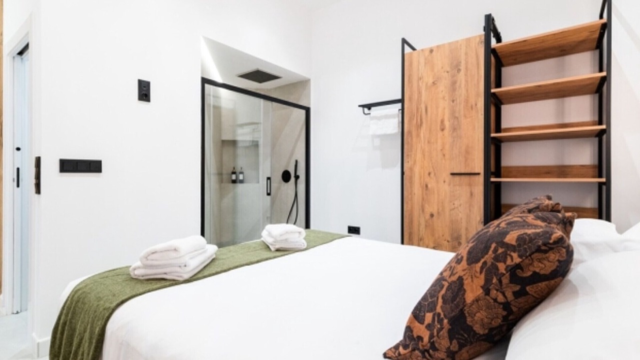 Photo of Bedroom in Figares
