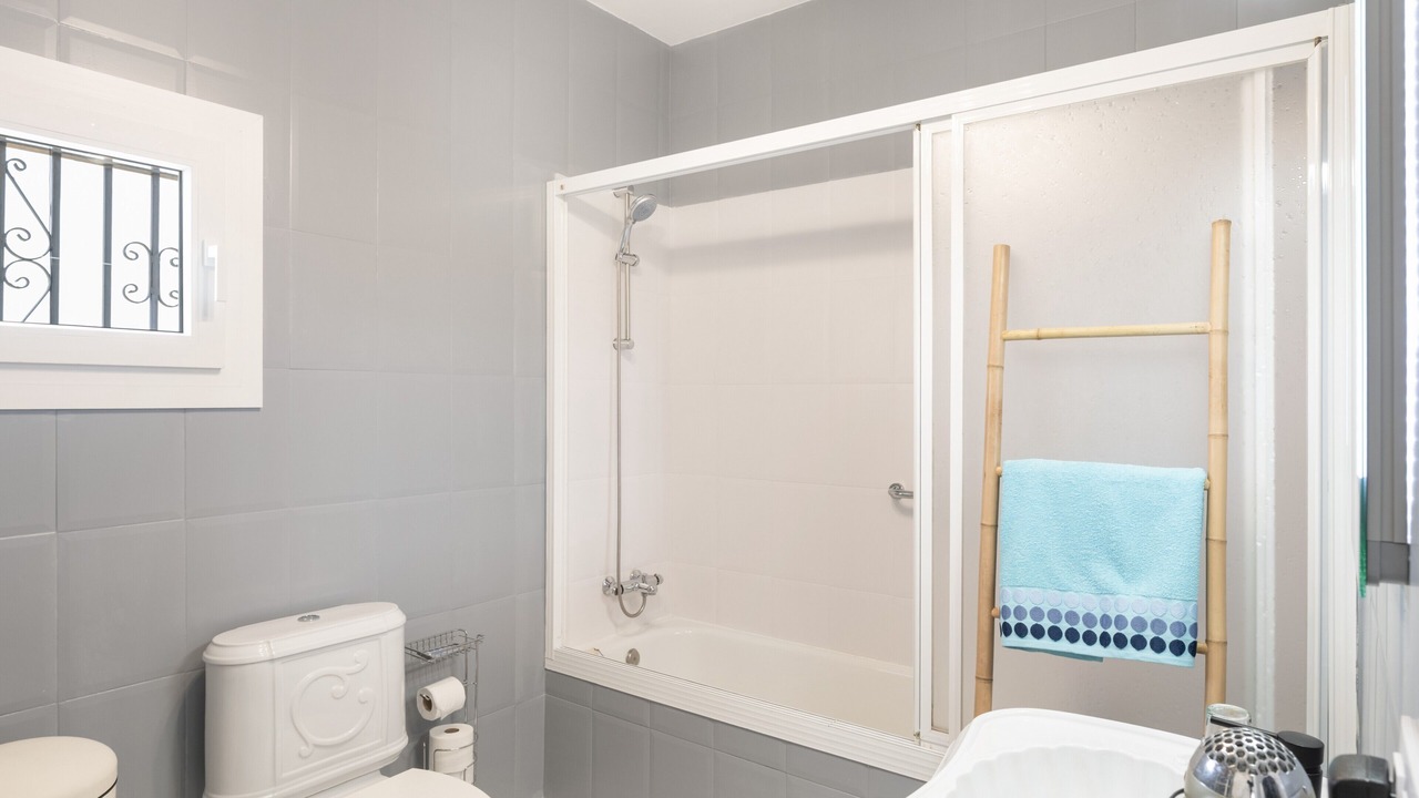 Photo of Bathroom in Cabra