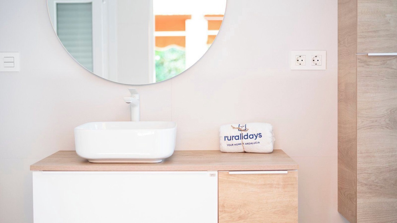 Photo of Bathroom in Cullar Vega