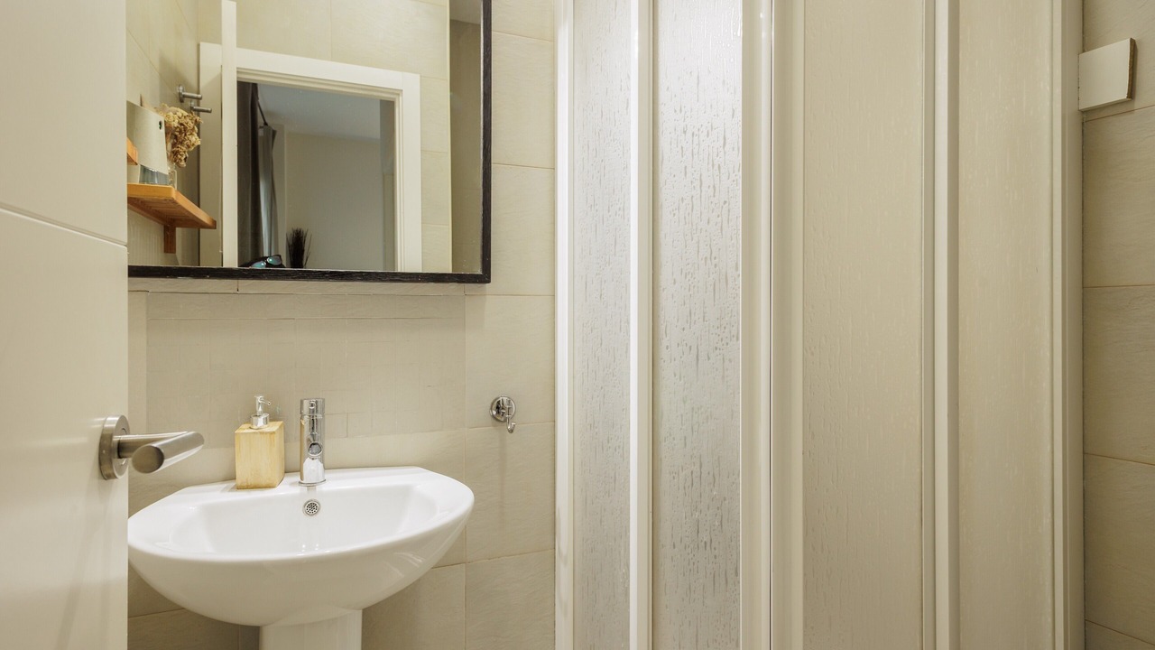 Photo of Bathroom in Doctor Barraquer-Grupo Renfe-Policlinico