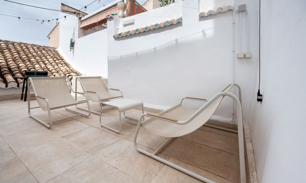 Photo of Patio Balcony in Central District