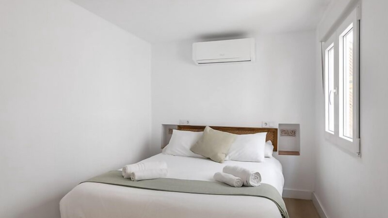 Photo of Bedroom in Central District