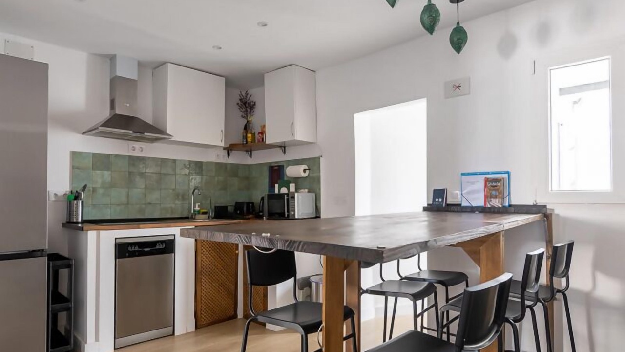 Photo of Kitchen in Central District