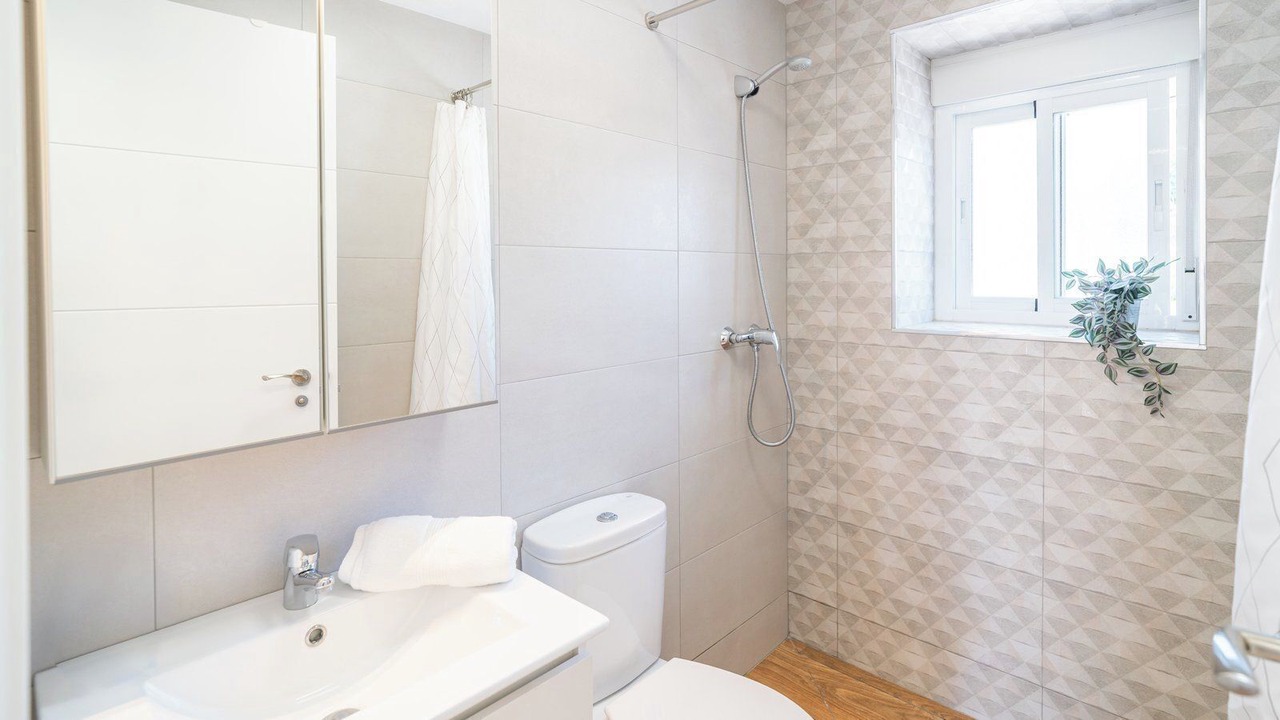 Photo of Bathroom in Canillas de Albaida