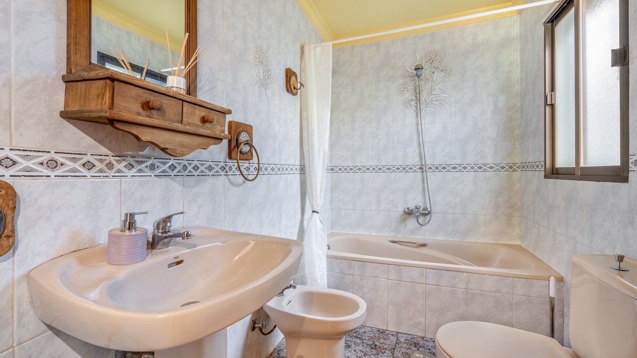 Photo of Bathroom in Durcal