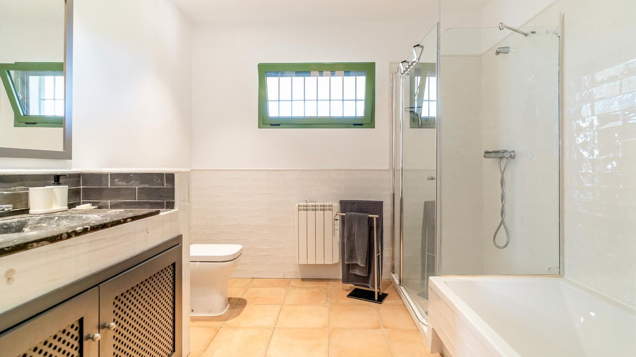 Photo of Bathroom in Atarfe