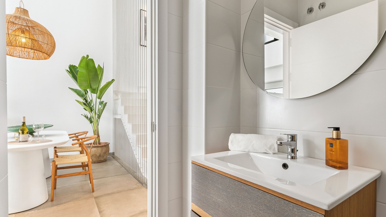 Photo of Bathroom in San Fernando