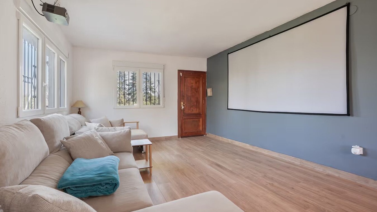 Photo of Livingroom in Gojar