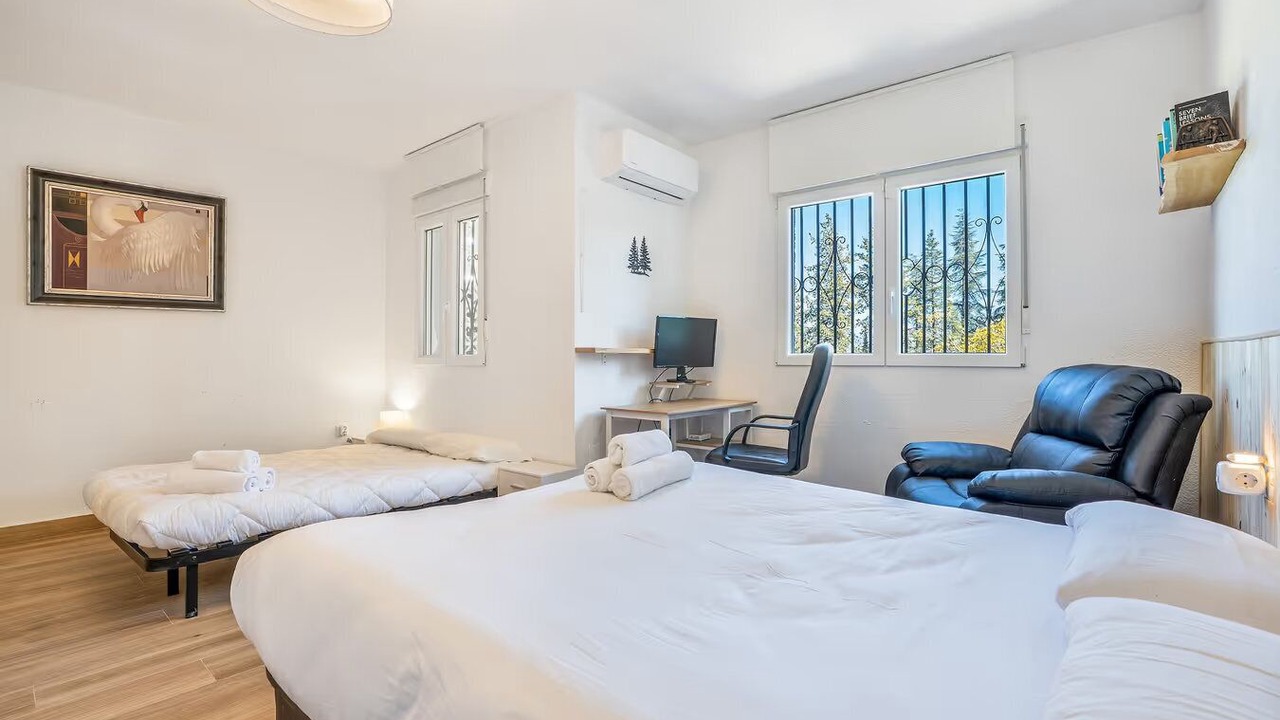 Photo of Bedroom in Gojar