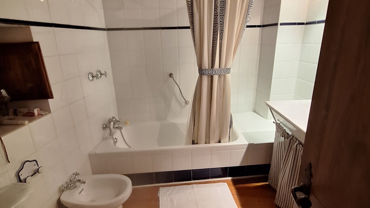 Photo of Bathroom in Losana de Piron