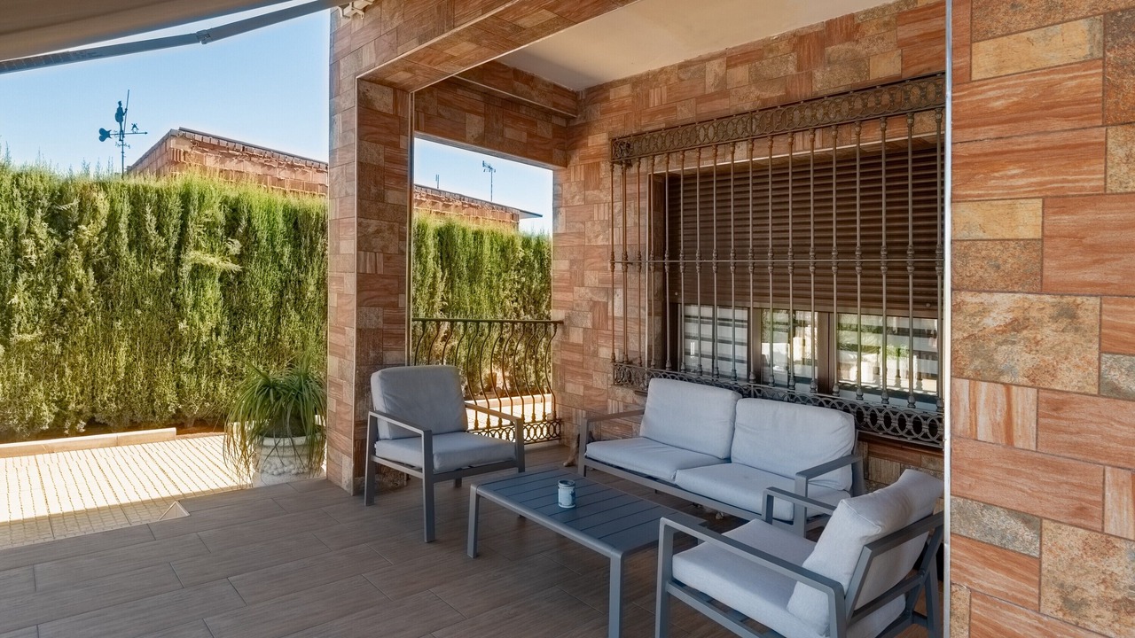 Photo of Patio Balcony in Lora Del Rio