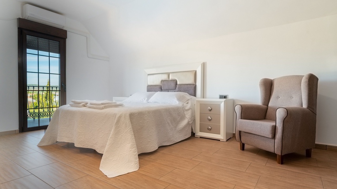 Photo of Bedroom in Lora Del Rio