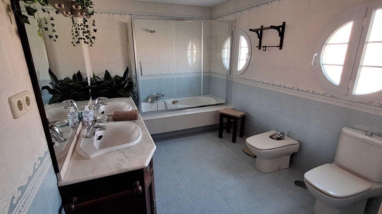 Photo of Bathroom in Carranque
