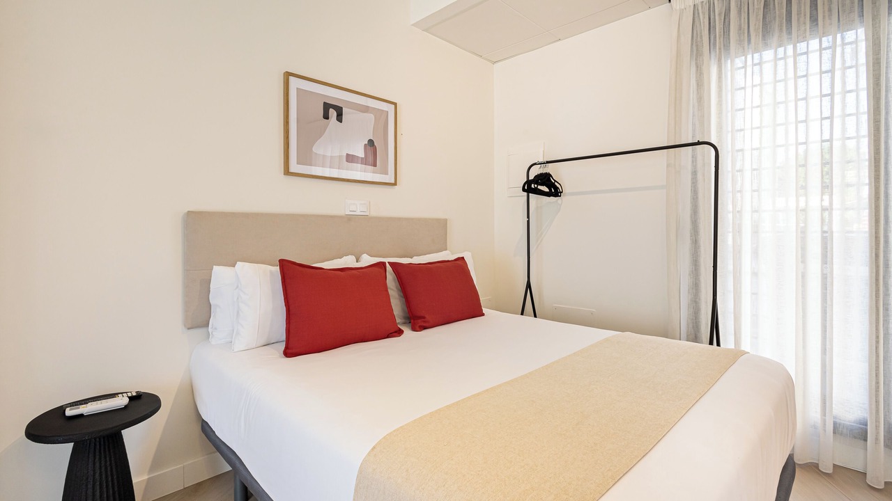 Photo of Bedroom in R.E.N.F.E.